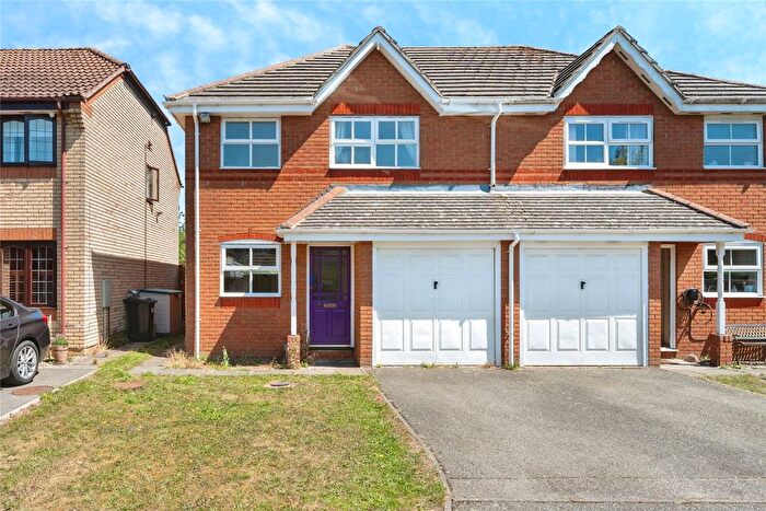 3 Bedroom Semi-Detached House For Sale In Longfields, Ely, Cambridgeshire, CB6