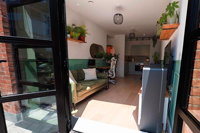 1 Bedroom Flat For Sale In Camden Street, Birmingham, B1 - Photo 8