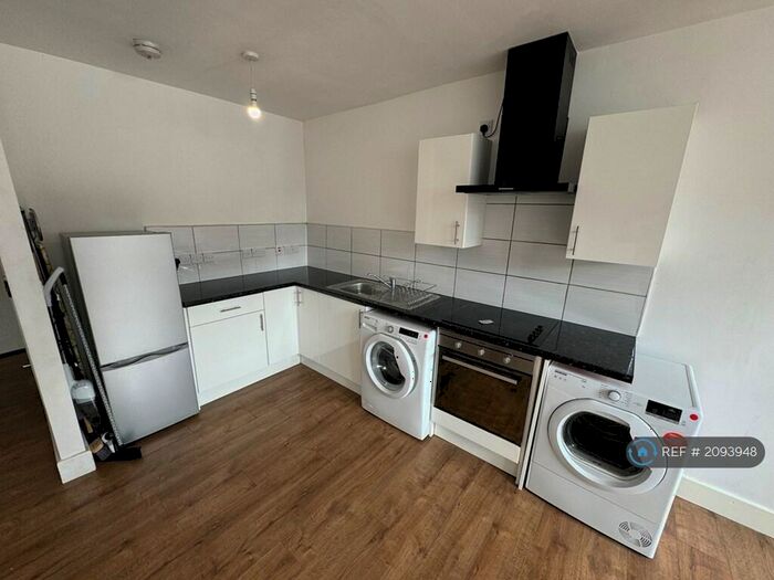 Studio To Rent In Central House, Leicester, LE1