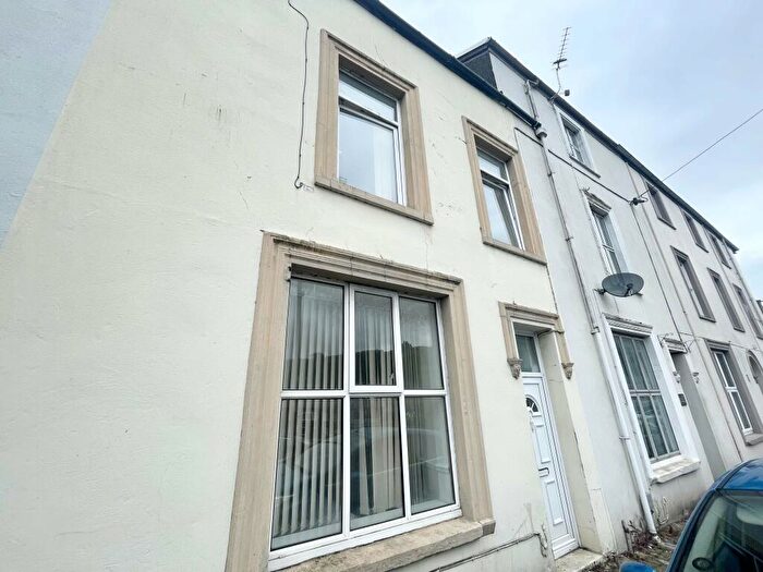 4 Bedroom House To Rent In Castle Buildings, Forest Road, CF37