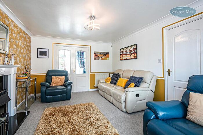 4 Bedroom Detached House For Sale In Thorncliffe View, Chapeltown, Sheffield, S35