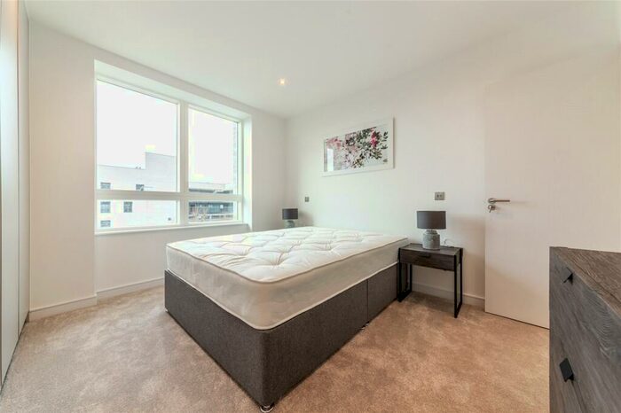 2 Bedroom Apartment To Rent In Duval House, Grant Road, London, SW11