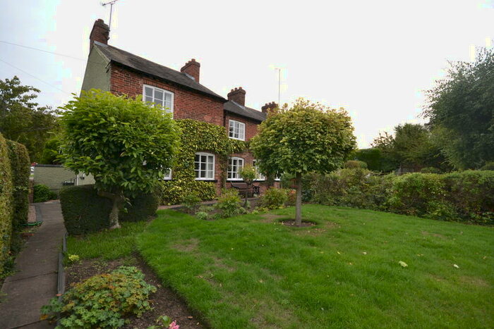 3 Bedroom Semi-Detached House To Rent In Derby Road, Bramcote, NG9