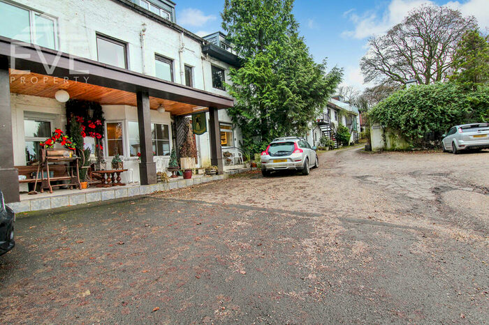 1 Bedroom Ground Flat To Rent In Houston Road, Langbank, PA14