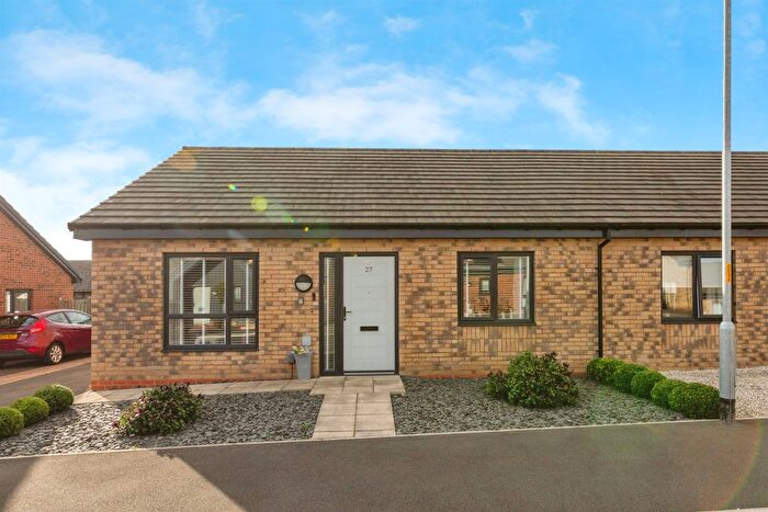 2 Bedroom Semi-detached Bungalow For Sale In Gregory Gardens, Hartlepool, TS25