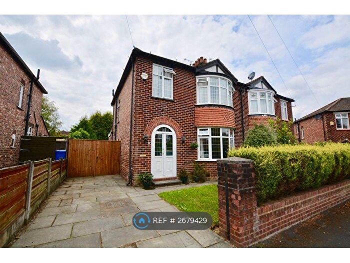 3 Bedroom Semi Detached House To Rent In Queens Drive, Cheadle Hulme, SK8