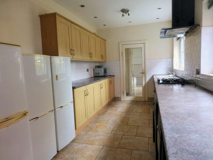 4 Bedroom Terraced House To Rent In Pershore Road, Selly Park, Birmingham, B29