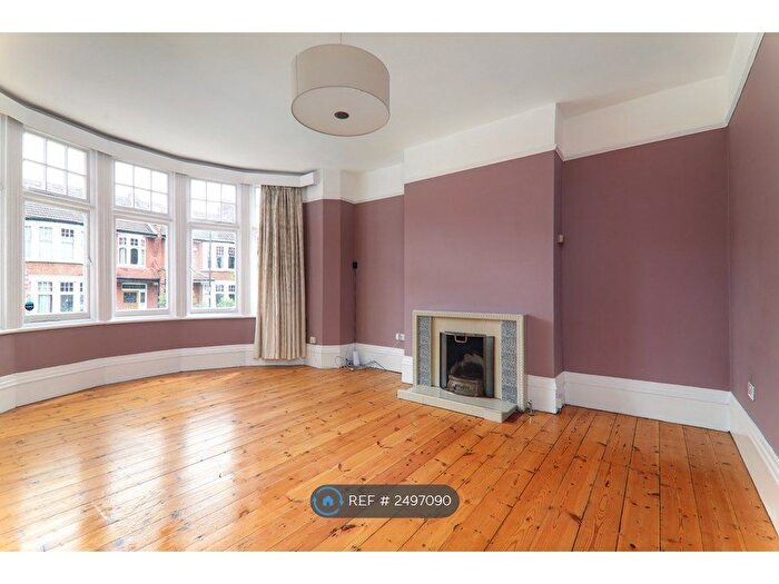1 Bedroom Maisonette To Rent In Cranley Gardens, London, N13