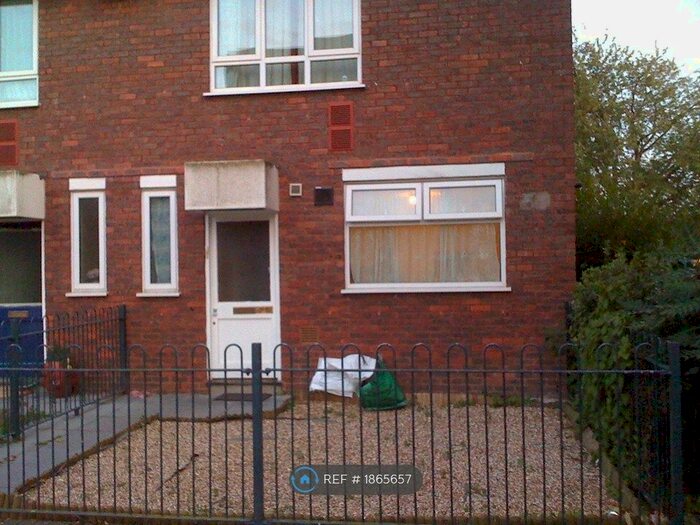 3 Bedroom Terraced House To Rent In Benson Close, Hounslow, TW3