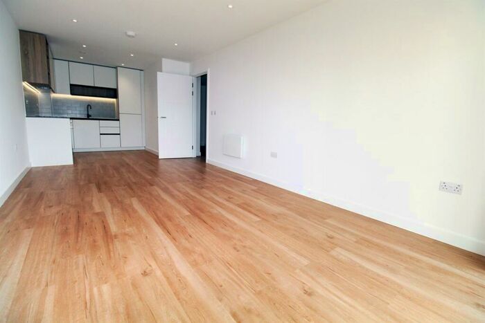 2 Bedroom Apartment To Rent In Farington House, NW9