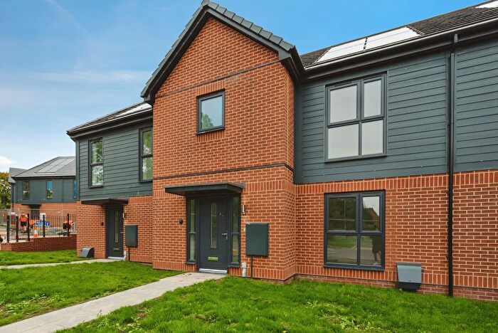 3 Bedroom Terraced House For Sale In St Gregory's, Winyates Way, Redditch, Worcestershire, B98