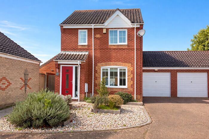 2 Bedroom Detached House For Sale In Burnet Road, Bradwell, Great Yarmouth, NR31