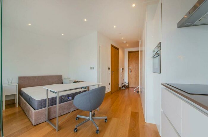 Studio To Rent In Arena Tower, Canary Wharf, London, E14