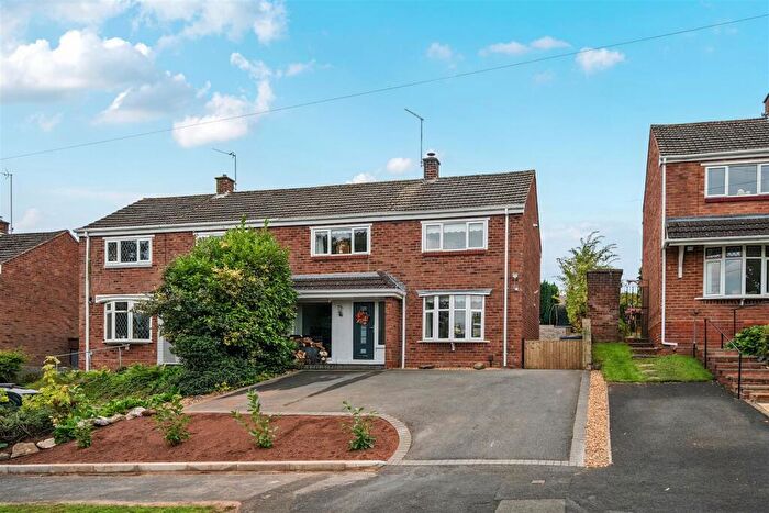 3 Bedroom Semi Detached House For Sale In Wardle Way, Kidderminster, DY11