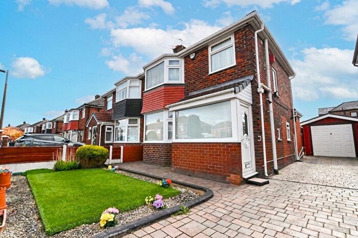 3 Bedroom Semi-Detached House For Sale In Chelford Drive, Swinton, M27