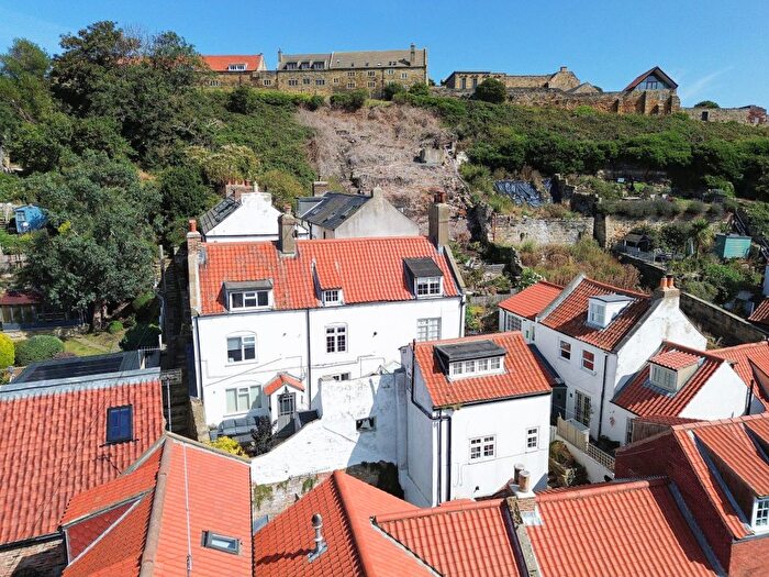 3 Bedroom Cottage For Sale In April Cottage, White Horse Yard, Whitby, YO22