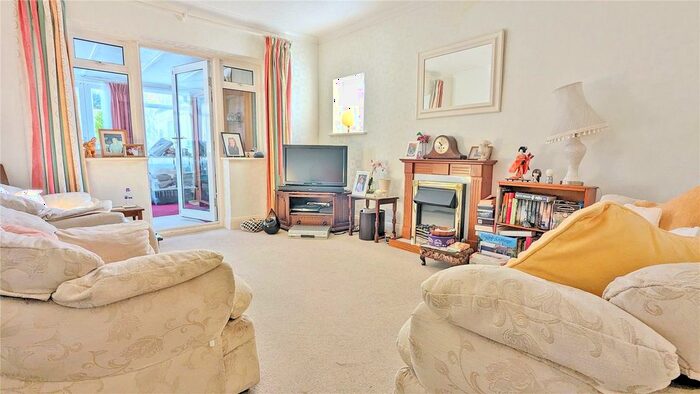 2 Bedroom Bungalow For Sale In Aldwick Crescent, Findon Valley, Worthing, West Sussex, BN14