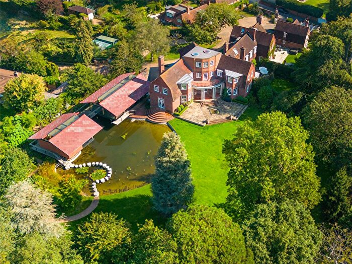 7 Bedroom Semi-Detached House To Rent In High Street, Hurley, Maidenhead, Berkshire, SL6