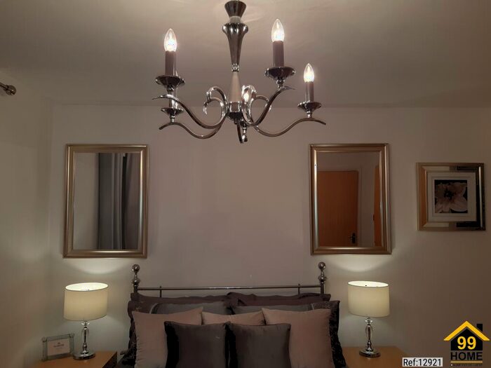 2 Bedroom Flat To Rent In Henderson Court, Motherwell, United Kingdom, ML1