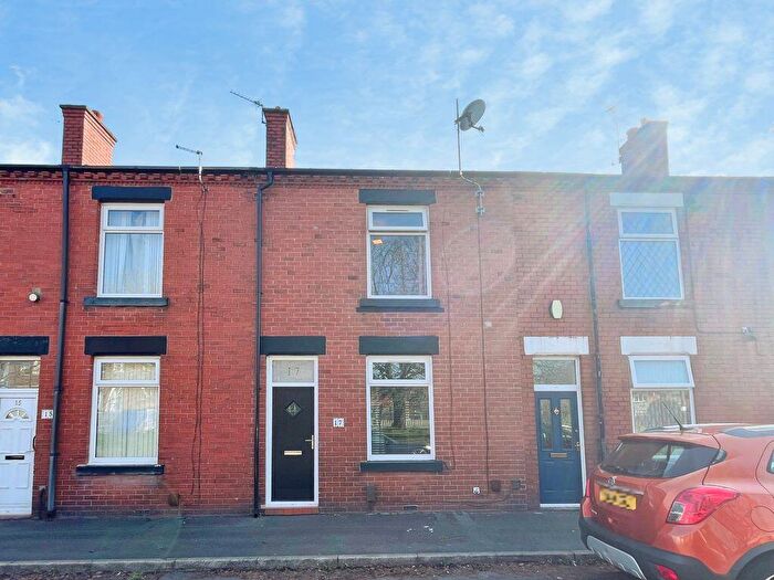 2 Bedroom Terraced House For Sale In Albert Street, Kearsley, BL4