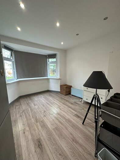 1 Bedroom Studio To Rent In Romford, RM5