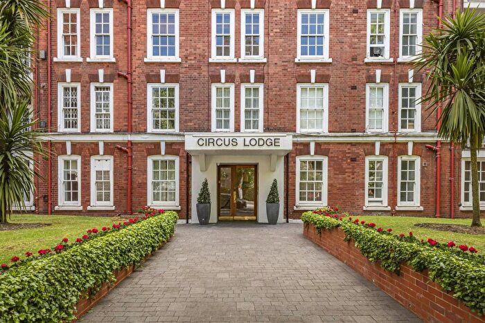 3 Bedroom Flat To Rent In Circus Road, St John's Wood, NW8