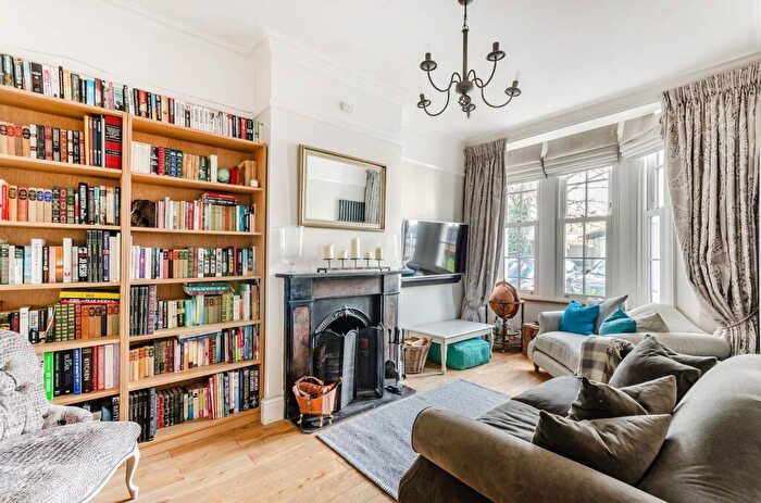 3 Bedroom House To Rent In Fernlea Road, Mitcham, CR4