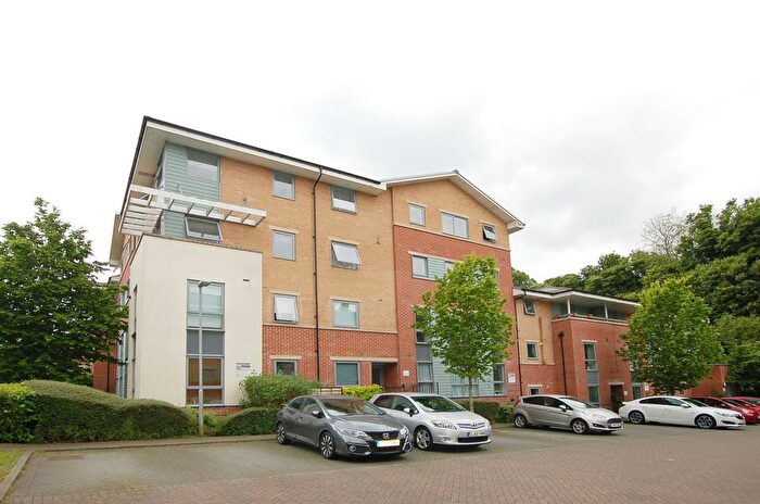 2 Bedroom Property To Rent In Jackwood Way, Tunbridge Wells, TN1