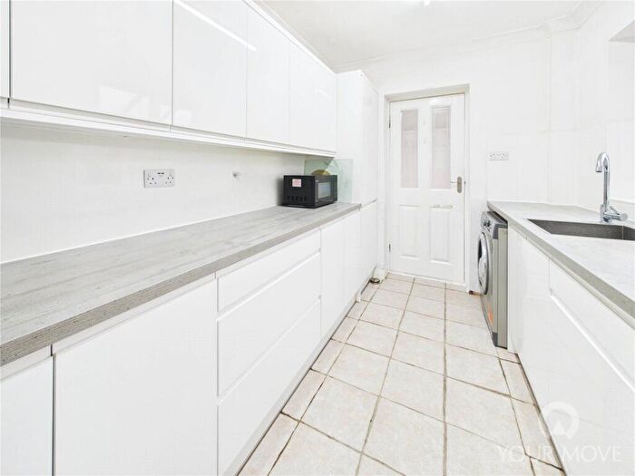 4 Bedroom Semi-Detached House For Sale In Heron Drive, Darlington, Durham, DL1