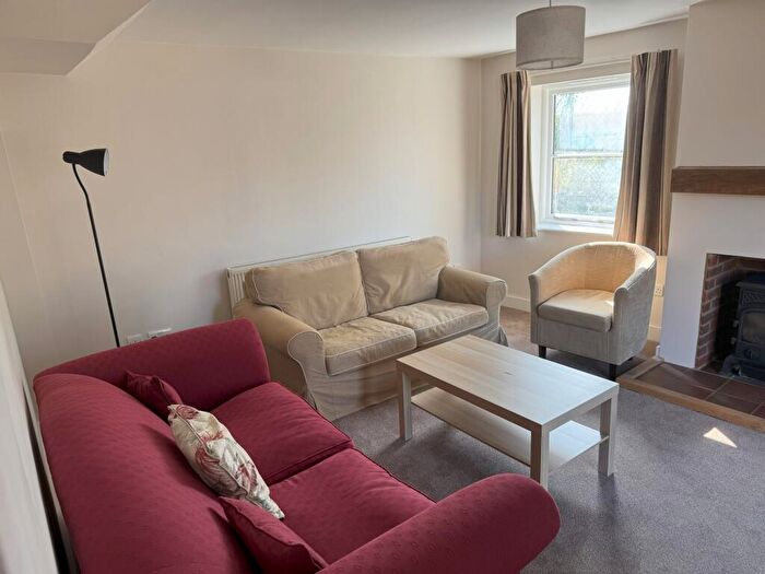 2 Bedroom Cottage To Rent In Great Brickhill, Milton Keynes, MK17