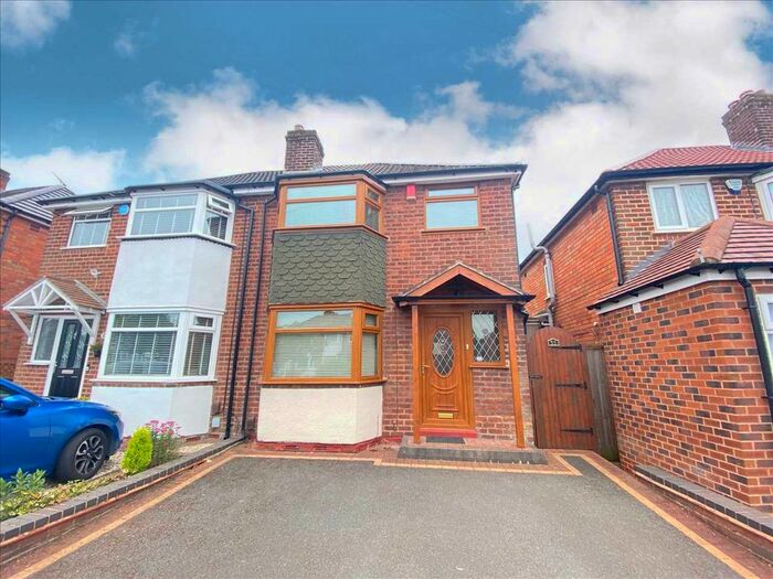 3 Bedroom Semi-Detached House To Rent In Newborough Road, Shirley, Solihull, B90