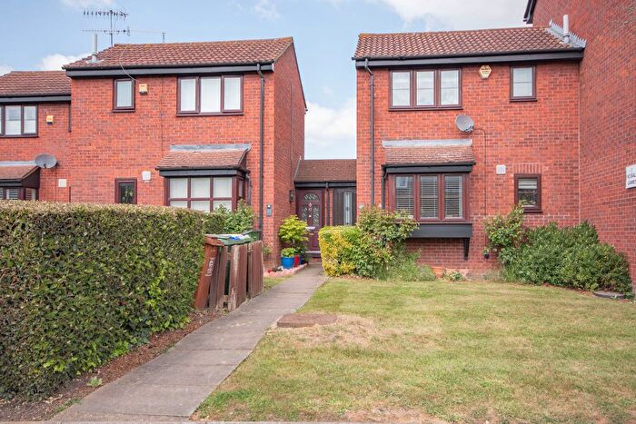1 Bedroom Terraced House For Sale In Coptefield Drive, Belvedere, DA17
