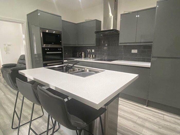 3 Bedroom Flat To Rent In Hawarden Avenue, Liverpool, L17