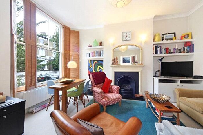 2 Bedroom Flat To Rent In Girdlers Road, Brook Green, London, W14