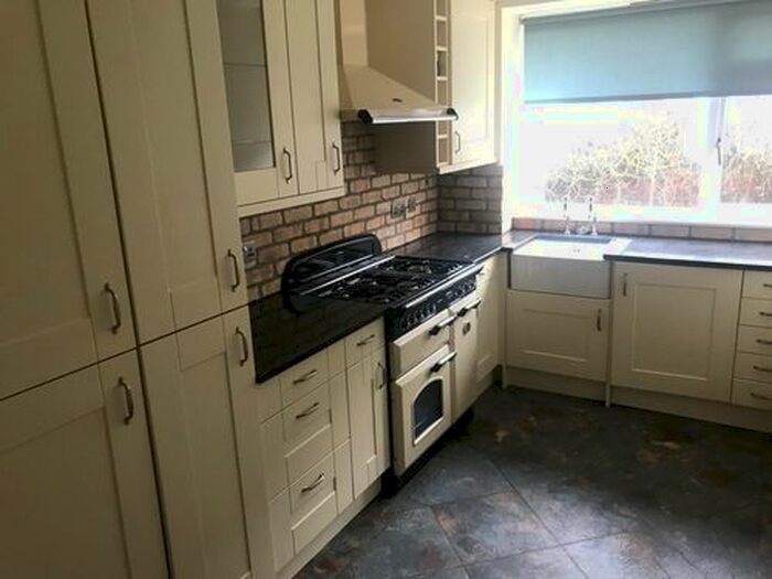 2 Bedroom Flat To Rent In Castle Street, Broughty Ferry, Dundee, DD5