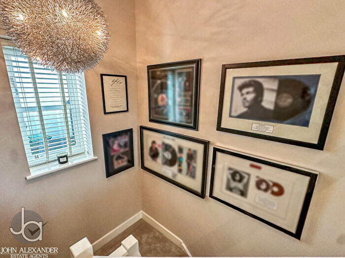 4 Bedroom Detached House For Sale In Lexden Road, Colchester, CO3