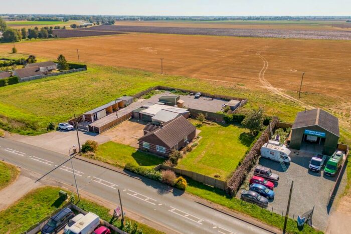 3 Bedroom Detached Bungalow For Sale In Tattershall Bridge Road, Tattershall Bridge, Lincoln, Lincolnshire, LN4