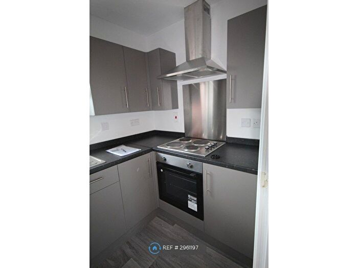 2 Bedroom Flat To Rent In Berechurch Hall Road, Colchester, CO2