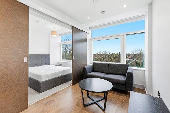 1 Bedroom Flat To Rent In Northpoint, Ewell Road, Surbiton, KT6