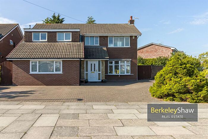 4 Bedroom Detached House For Sale In Stapleton Road, Formby, L37