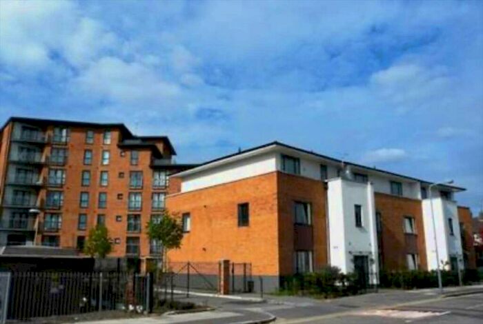 1 Bedroom Apartment To Rent In Gateway Court, Ilford, IG2