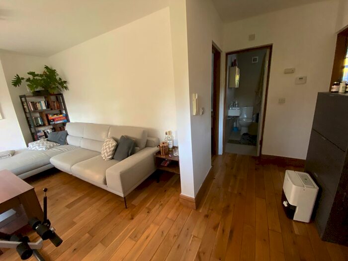 1 Bedroom Flat To Rent In Neale Close, Hampstead Garden Suburb, N2