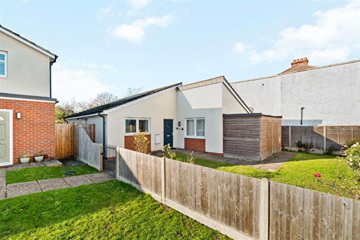 2 Bedroom Bungalow For Sale In Orion Mews, Woodville Road, Morden, SM4