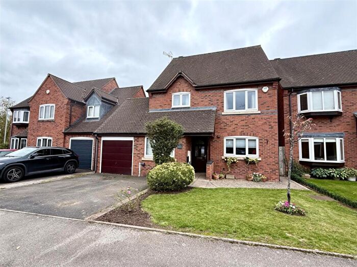4 Bedroom Detached House For Sale In Highfield, Hatton Park, Warwick, CV35