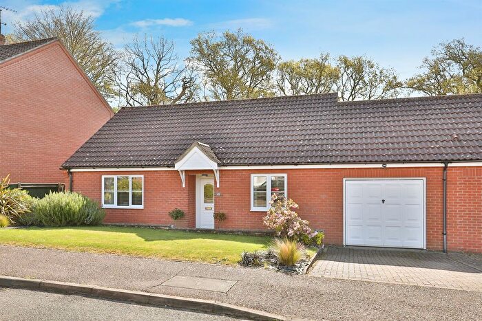 2 Bedroom Detached Bungalow For Sale In Ashley Road, Beetley, Dereham, NR20