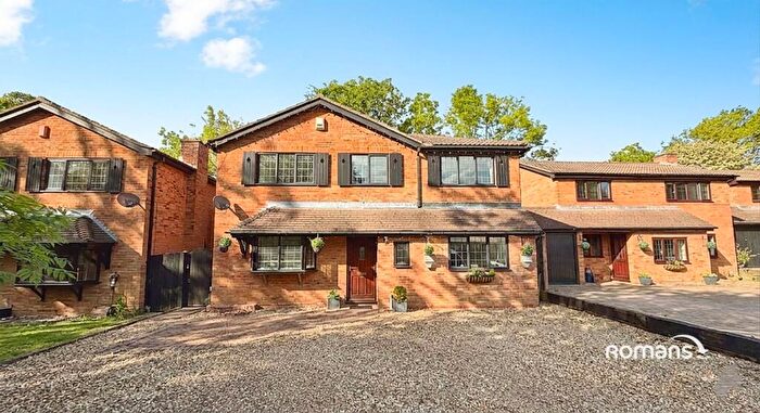 5 Bedroom Detached House For Sale In Minden Close, Chineham, Basingstoke, RG24