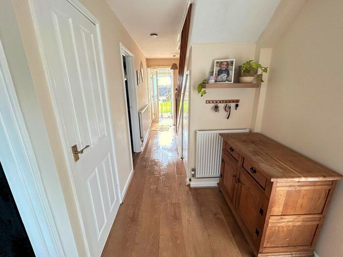 3 Bedroom End Of Terrace House For Sale In The Green, Romney Marsh, TN29