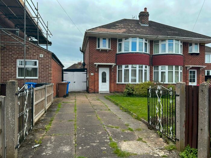 3 Bedroom Semi-Detached House To Rent In Laburnum Grove, Kingsway, Derby, DE22