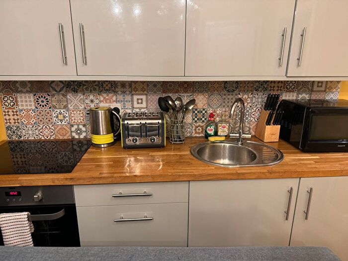 1 Bedroom Flat To Rent In Thomas Street, Bath, BA1
