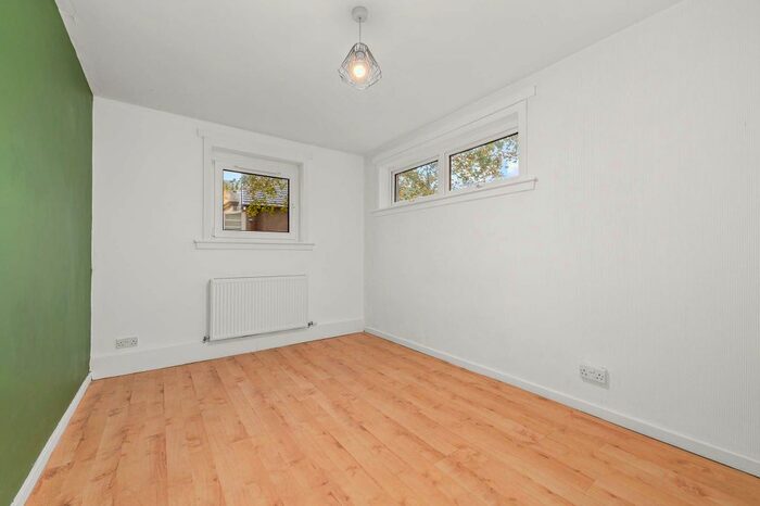 1 Bedroom Flat For Sale In Main Street, Stenhousemuir, FK5